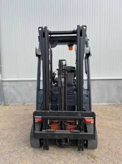 Sähkö - 3 pyör 2016  Toyota 8FBE15T (4)