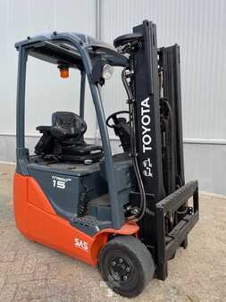 Sähkö - 3 pyör 2016  Toyota 8FBE15T (2)