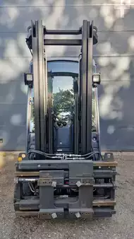 Sähkö - 4 pyör 2026  Toyota 8FBM20T (4)