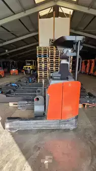 Reach Trucks 2022  Toyota RRE200HE (3)