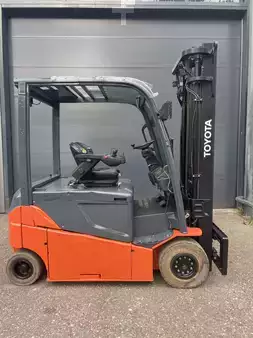 Elektrisk- 4 hjul 2017  Toyota 8FBMT25 (1)