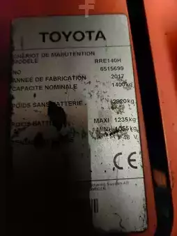 Carrelli retrattili 2017  Toyota RRE140H (4)