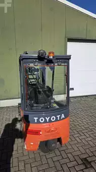 Elektryczne 3-kołowe 2019  Toyota 7FBEST13 (3)