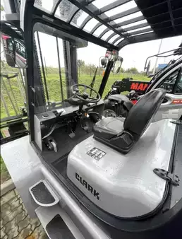 Gázüzemű targoncák 2008  Clark CMP75SL (4)