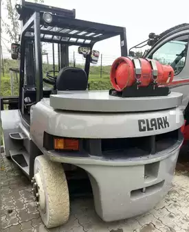 Gázüzemű targoncák 2008  Clark CMP75SL (5)