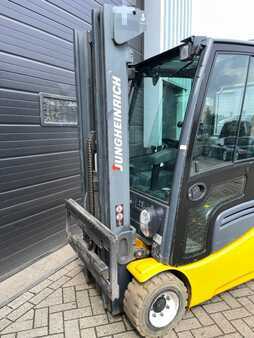 Carrelli elettrici 4 ruote 2011  Jungheinrich EFG320 4800mm voll kabine (5)