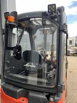 El Truck - 3-hjul 2013  Linde E16H-01 3740mm (3)