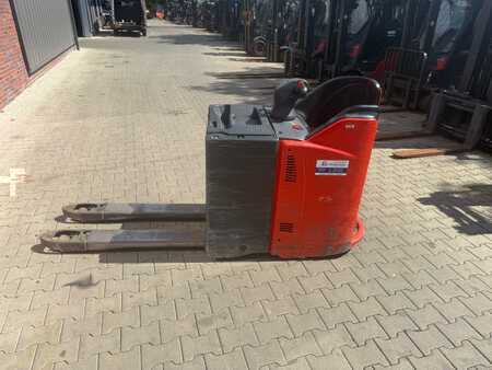 Stackers Stand-on  Linde T 20 SP (3)