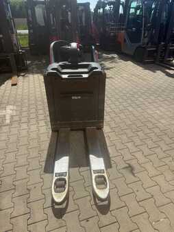 Stackers Stand-on  Linde T 20 SP (4)