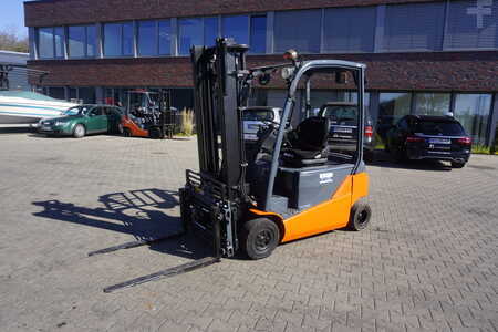 El Truck - 4-hjul 2017  Toyota 8FBM16T - 2017er (1)