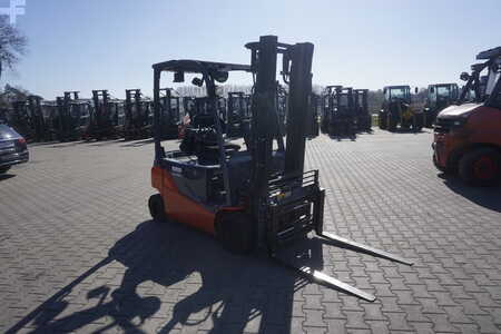El Truck - 4-hjul 2017  Toyota 8FBM16T - 2017er (3)
