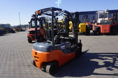 El Truck - 4-hjul 2017  Toyota 8FBM16T - 2017er (4)