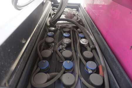 Pallet Trucks Sit-Down 2019  Linde T 20 R (8)