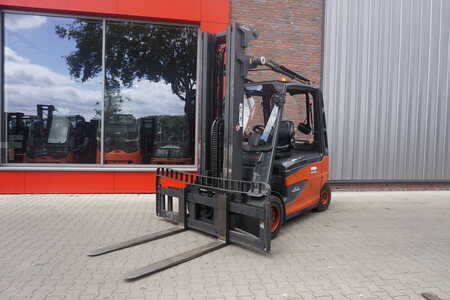 Elektro 4 Rad 2012  Linde E 50HL-01 - Triplex 6.300mm (1)