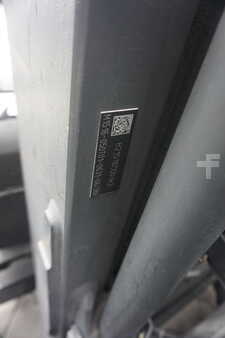 Elektro 4 Rad 2012  Linde E 50HL-01 - Triplex 6.300mm (3)