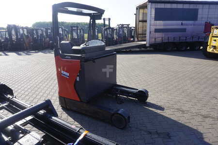 Carretilla retráctil 2018  Linde R 14HD-01 - 9.755mm (11)
