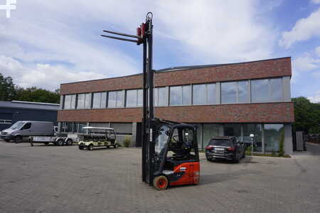 Eléctrica de 3 ruedas 2017  Linde E 14-02 - Triplex - 2021 Baujahr (7)