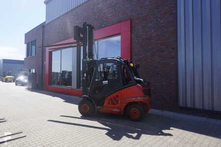 Treibgasstapler 2008  Linde H 40T (11)