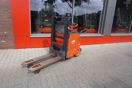 Hochhubwagen 2014  Linde L 12L AP (1)
