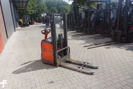 Wózek wysokiego podnoszenia 2014  Linde L 16 - Hochhubwagen (8)