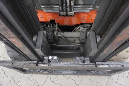 Carretilla elevadora GLP 2006  Linde H 30T (9)