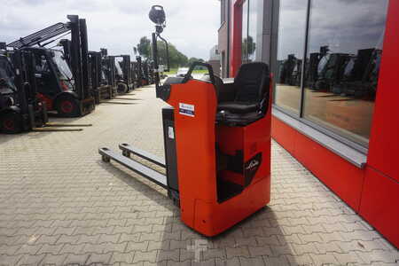 Porta-paletes elétrico com assento 2018  Linde T 25R+ - Nur 223 Stunden (5)