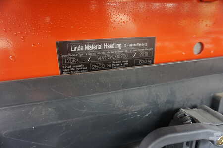 Porta-paletes elétrico com assento 2018  Linde T 25R+ - Nur 223 Stunden (7)