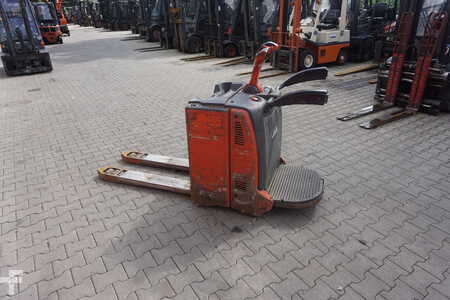 Stapelaars met staplatform  Linde T 20AP (5)