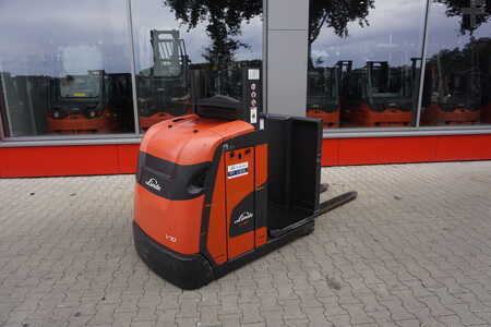 Horisontaalinen ordreplukker 2018  Linde V 10-02 - Nur 1.190 Stunden (1)