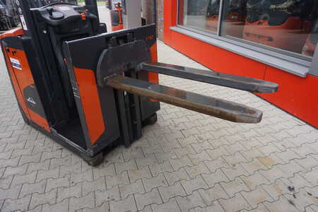 Horisontaalinen ordreplukker 2018  Linde V 10-02 - Nur 1.190 Stunden (9)