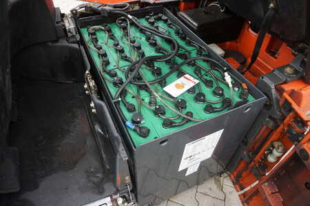 Elektryczne 3-kołowe 2016  Linde E16 C 02 (13)