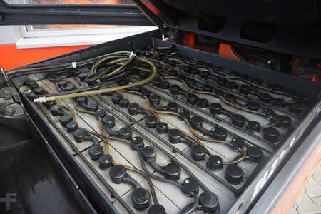 Eléctrico - 4 rodas 2016  Linde E 35L-01 (11)