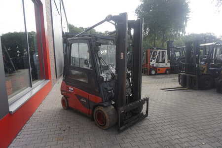 Eléctrico - 4 rodas 2016  Linde E 35L-01 (3)
