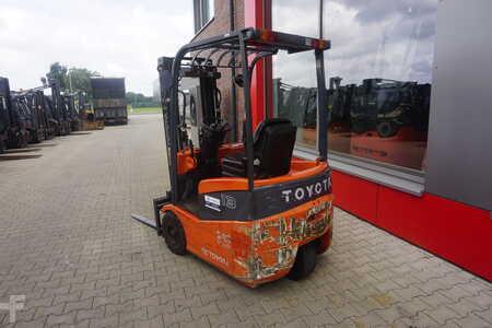 3-wiel elektrische heftrucks 2010  Toyota 7BEST13 - Triplex (6)
