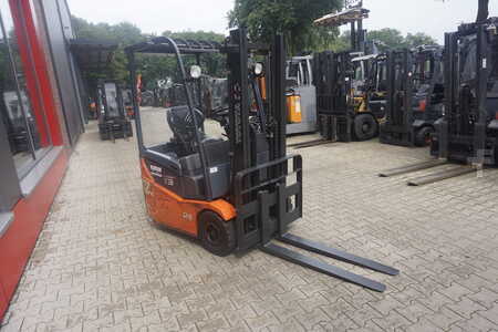 3-wiel elektrische heftrucks 2010  Toyota 7FBEST13 - 2019er Batterie (11)
