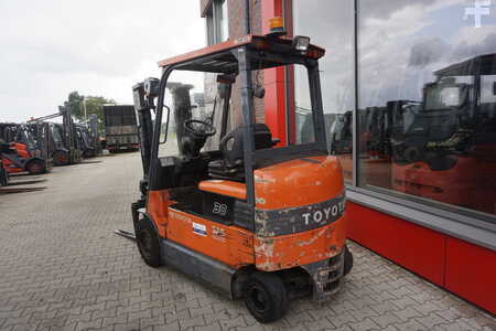 Elektro čtyřkolový VZV 2007  Toyota 7FBMF30 - Nur 3.223 Stunden (4)