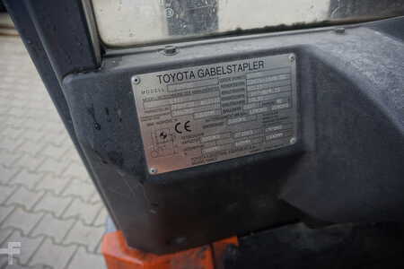 Elektro čtyřkolový VZV 2007  Toyota 7FBMF30 - Nur 3.223 Stunden (6)