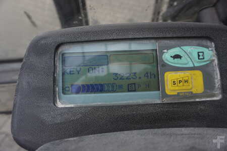 Elektro čtyřkolový VZV 2007  Toyota 7FBMF30 - Nur 3.223 Stunden (9)