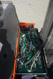 Wózek wysokiego podnoszenia 2011  Linde L 20 I (10)