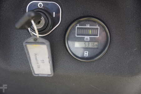 Wózek wysokiego podnoszenia 2011  Linde L 20 I (7)