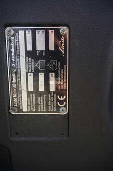 Wózek wysokiego podnoszenia 2011  Linde L 20 I (8)