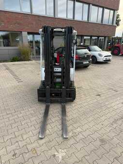 Elektro tříkolové VZV 2013  BT B 320 (2)