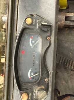 Dieselový VZV 2000  Clark CMP 70 D (4)