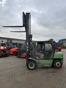 Dieselový VZV 2000  Clark CMP 70 D (5)