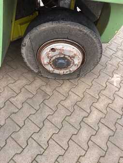 Dieselový VZV 2000  Clark CMP 70 D (8)