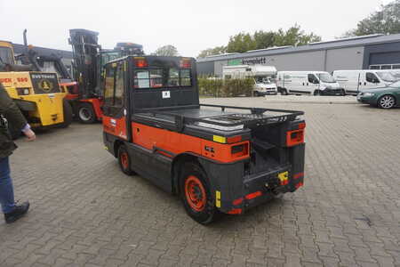 Wózki systemowe do implementacji 2014  Linde P 250 - Schlepper (12)