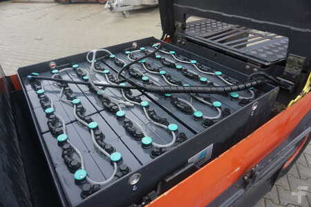 Wózki systemowe do implementacji 2014  Linde P 250 - Schlepper (13)