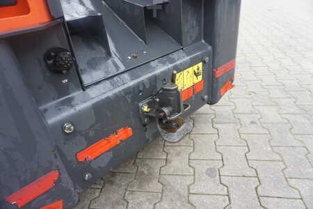 Wózki systemowe do implementacji 2014  Linde P 250 - Schlepper (8)