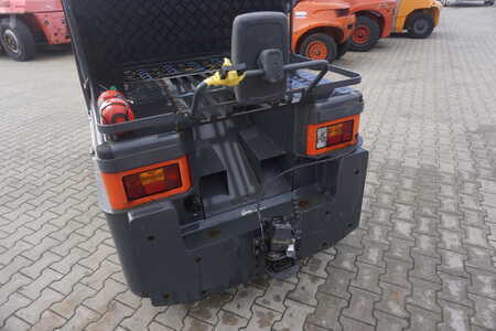 Wózki kontenerowe - Linde P 250 - Schlepper (12)