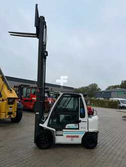 Containerhanterare  Unicarriers 3,2 Tonner - Nur 2350 Stunden (9)